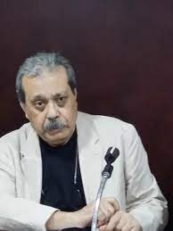 Novelist and critic Sayed El-Wakil